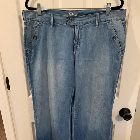 Old Navy Pants - Old Navy Diva Jeans